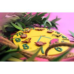 Часы настенные "Дино-команда" желтые с фигурками